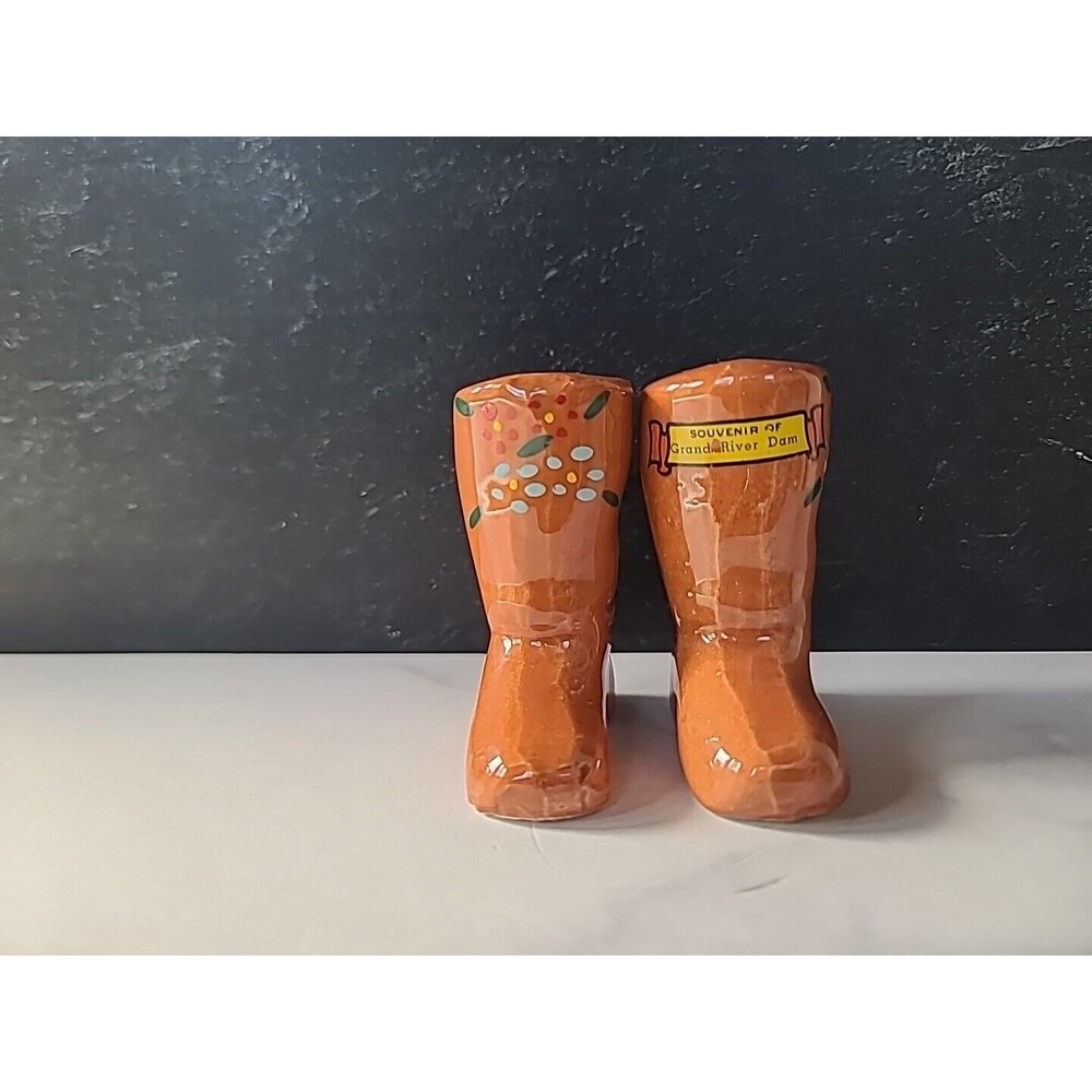 Grand River Dam Souvenir Salt And Pepper Shakers Vintage, READ